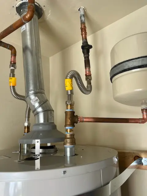 Water heater installation and plumbing repair in Central-Alameda
